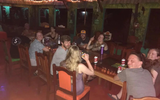 Palapa Hut Hostel & Camping