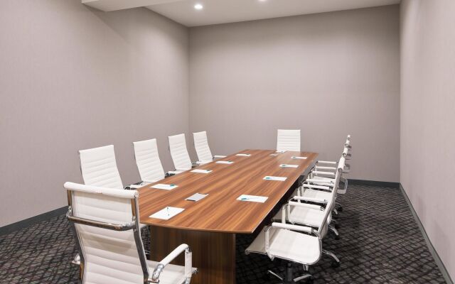 Homewood Suites by Hilton Topeka