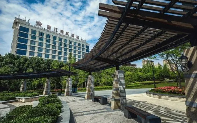 Zhejiang Jiapai Hotel (Jinhua City Government Store)