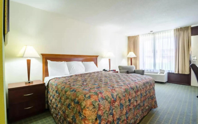 OYO Hotel Greensboro East I 40