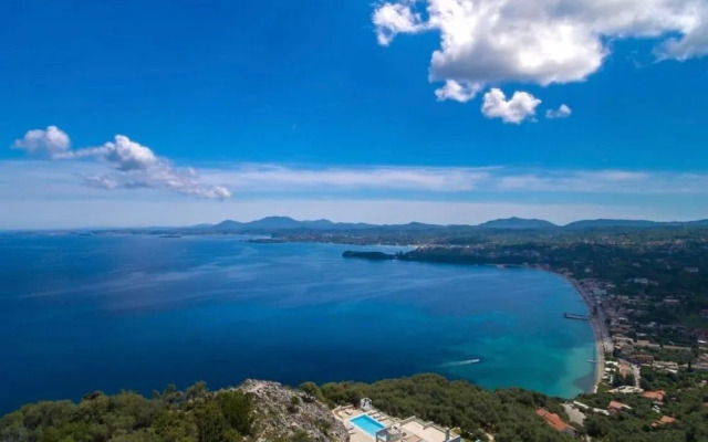 Luxury Villas by Monika Experiences