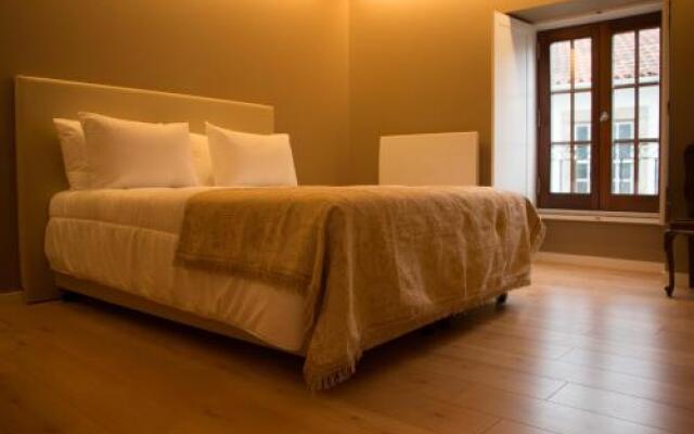 Feira Hostel & Suites