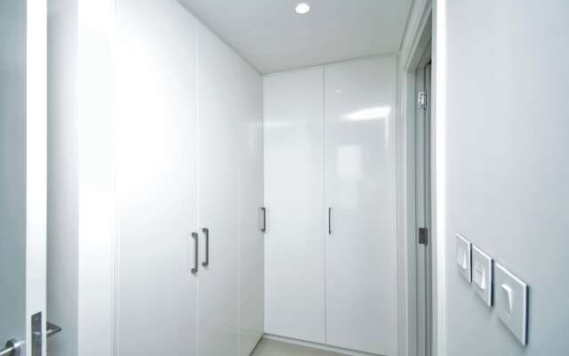 Lavish 2BR in Downtown Views Close to Dubai Mall Burj Khalifa