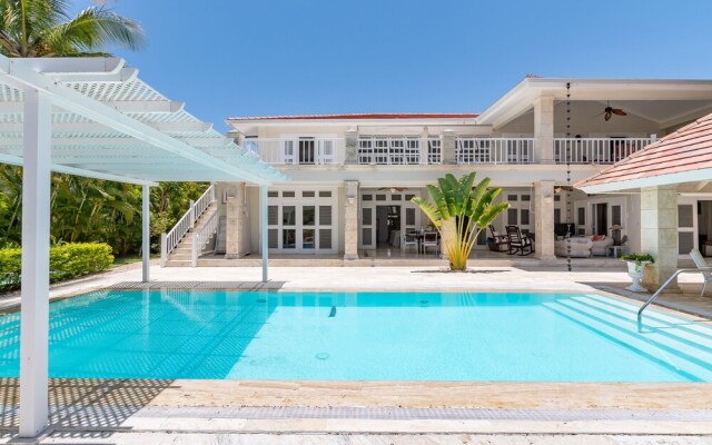 5-star villa near Playa Blanca Beach