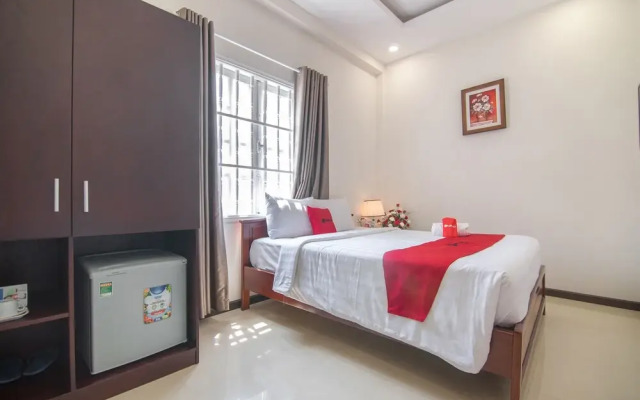 RedDoorz Premium near Bai Sau