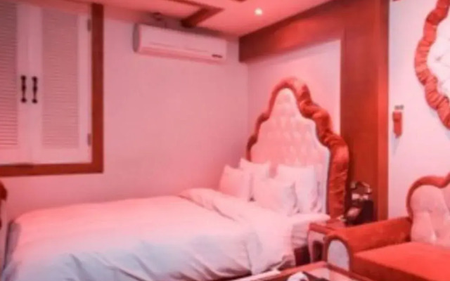 Icarus Unmanned Motel