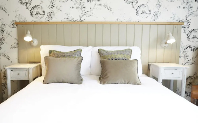 Castle Inn By Greene King Inns