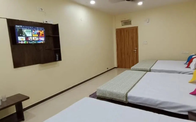 OYO Rooms Indore Ujjain Road