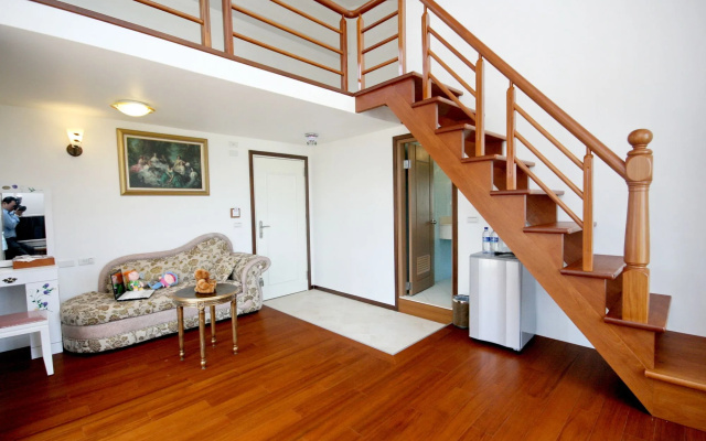 Aurora B&B