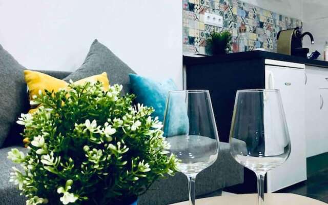 Apartment with One Bedroom in Madrid, with Wifi