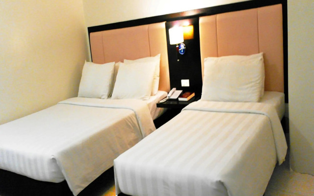 Manhattan Suites Inn