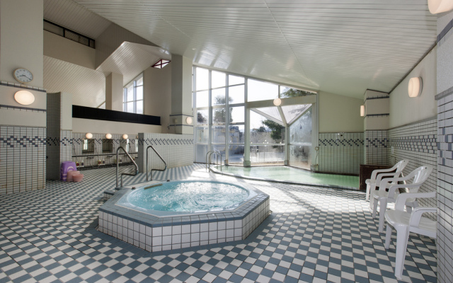 Onsenkenkohoyo Center Lotus Inn