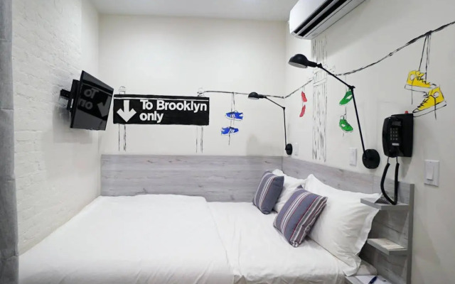 CITY ROOMS NYC - Times Square