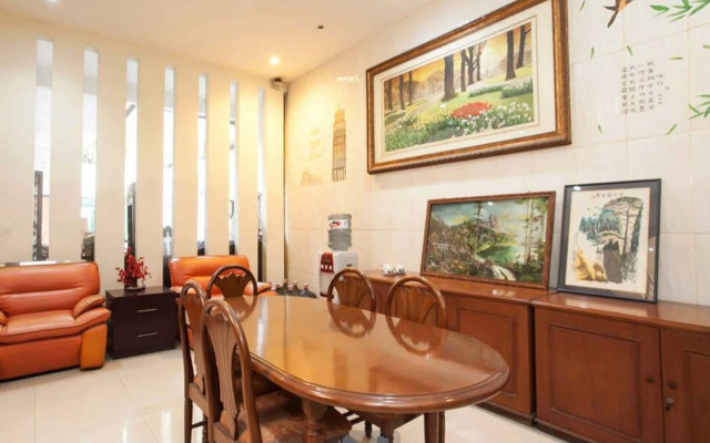 Soerabaja Place Hotel