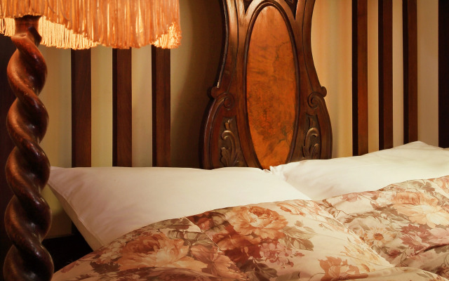 Kaedean Hotel