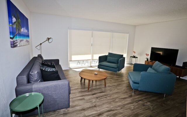 Coconut Grove Apartments by NUOVO