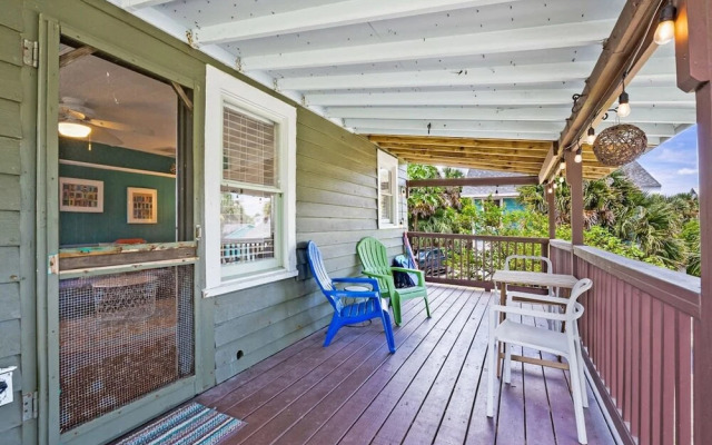 Marvelous Mermaid Beach Bungalow Dog-friendly