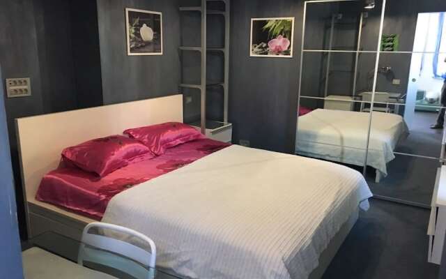 Dynasty Apartment 32 Floor