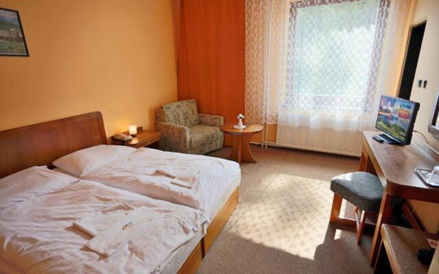 Hotel ** SOREA ĎUMBIER