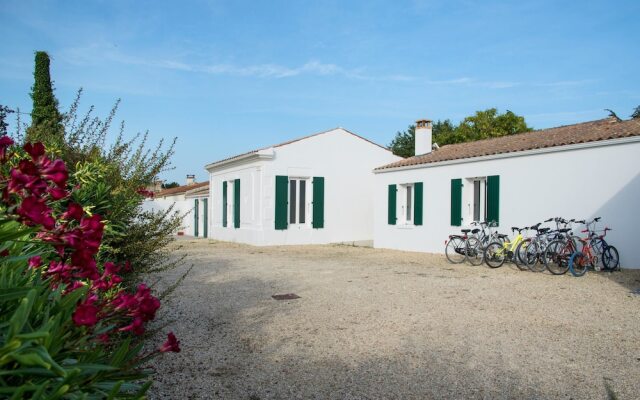 Villa With 4 Bedrooms in Dolus-d'oléron, With Private Pool, Enclosed Garden and Wifi - 2 km From the Beach