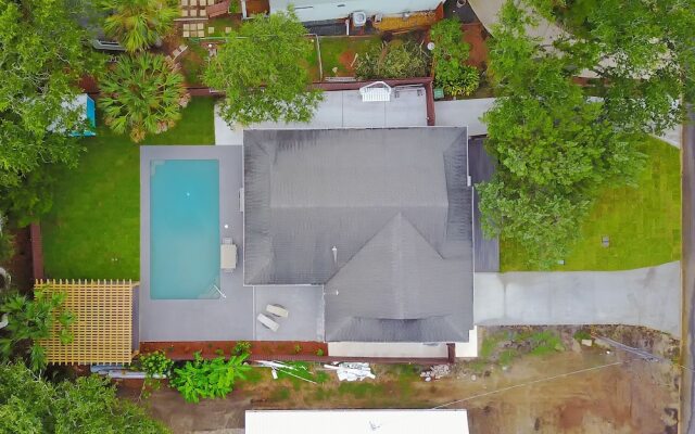 Summertime Sanctuary by Vtrips