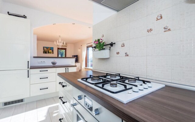 Beautiful Home in Matulji With Wifi and 3 Bedrooms