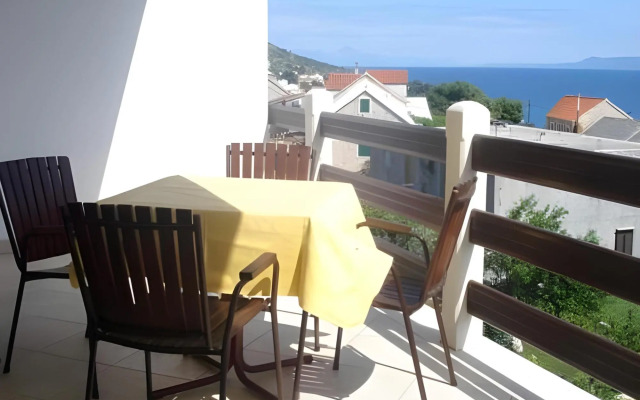 Hoste/Apartmani Villa Kiki Bol