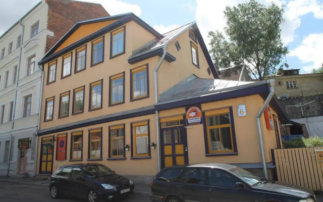Sunnyhouse Apartments