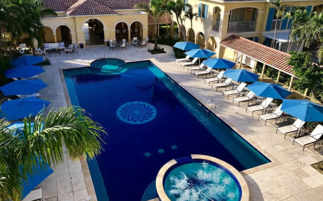 Villa Renaissance Grace Bay
