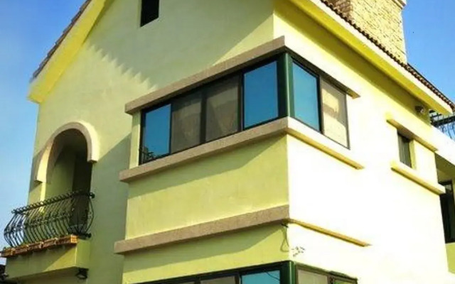Stardust Inn