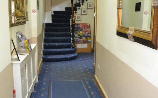 Oxford Hotel Earl's Court