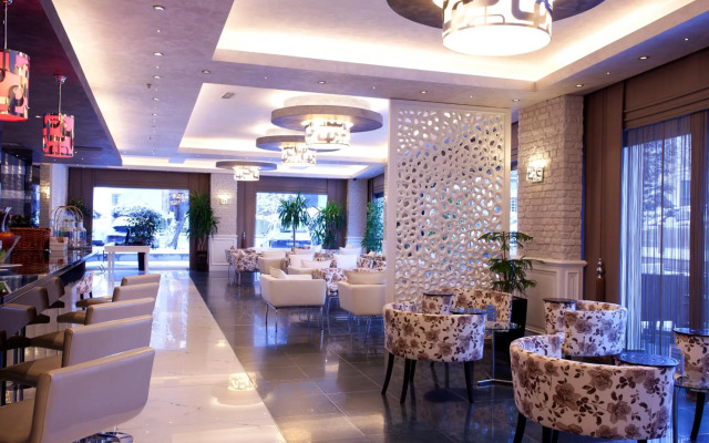 Limak Ambassadore Hotel