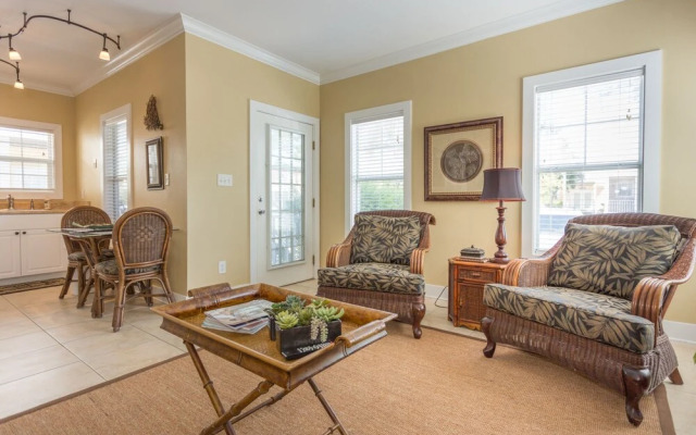 Island Paradise 8AD - 1 Br Condo