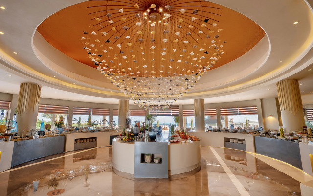 Rixos Premium Magawish Suites and Villas