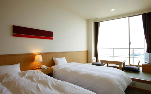 Bayside Square Kaike Hotel