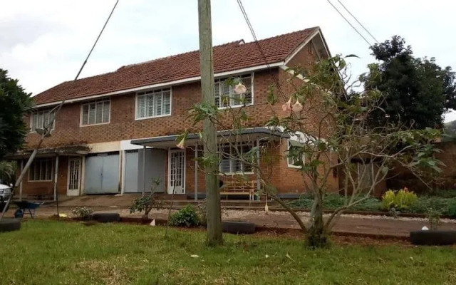 Morgen breeze tours and backpackers