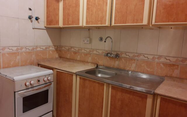 OYO 541 The Mar Furnished Apartments