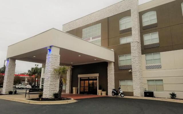 Holiday Inn Express Columbia NE - Fort Jackson by IHG