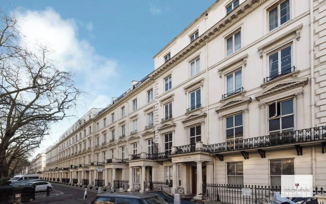 Westbourne Terrace Apartment in London Paddington