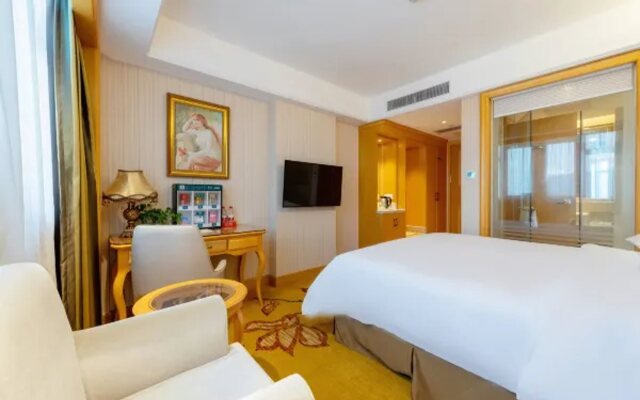 Vienna Hotel Shenzhen Qinghu Metro Station