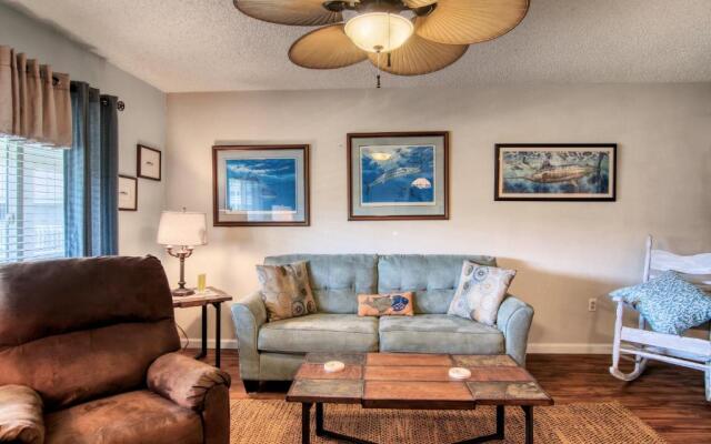 Courtyard #223 Condo