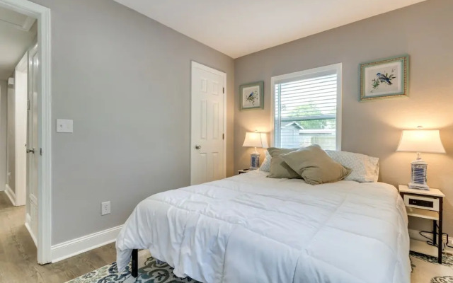 Pensacola Vacation Rental ~ 5 Mi to Beach!