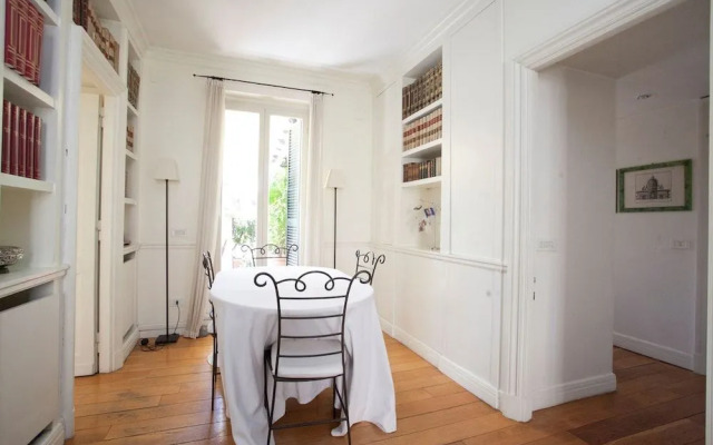 Princely Penthouse on the Pilgrims' Way