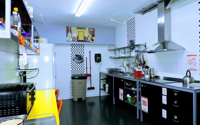 Onefam Les Corts Hostel
