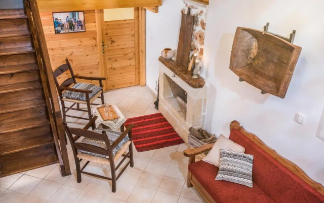 ARADENA TRADITIONAL House 3