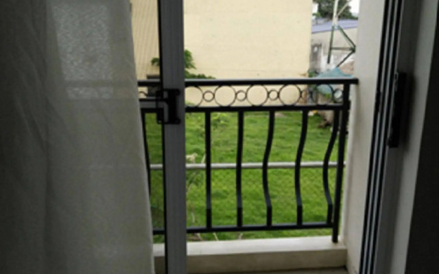 Country Chateau Hotel