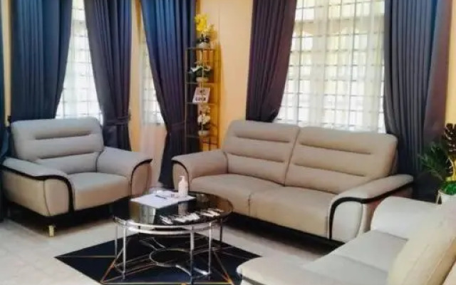 Irama Banglo with Private Pool