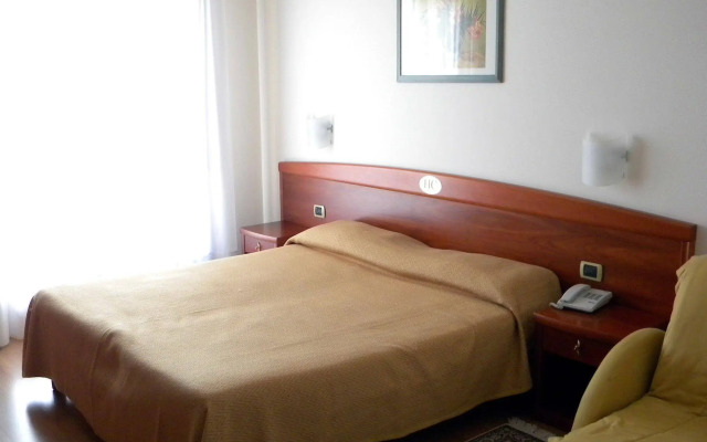 Hotel Corone