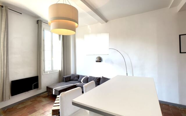 HomePlaceStay Saint Sauveur Parking Free