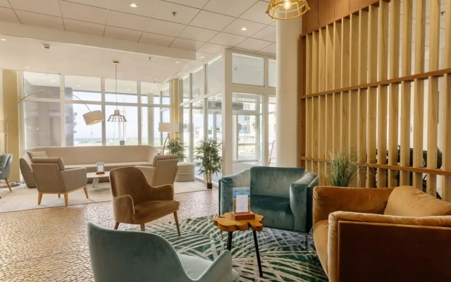 Beach Hotel Zandvoort BY Center Parcs